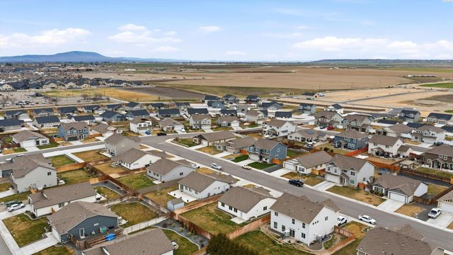 4908 Antioch Dr, Pasco, WA 99301