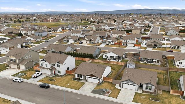 4908 Antioch Dr, Pasco, WA 99301