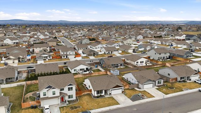 4908 Antioch Dr, Pasco, WA 99301