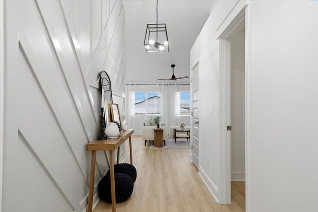 4908 Antioch Dr, Pasco, WA 99301