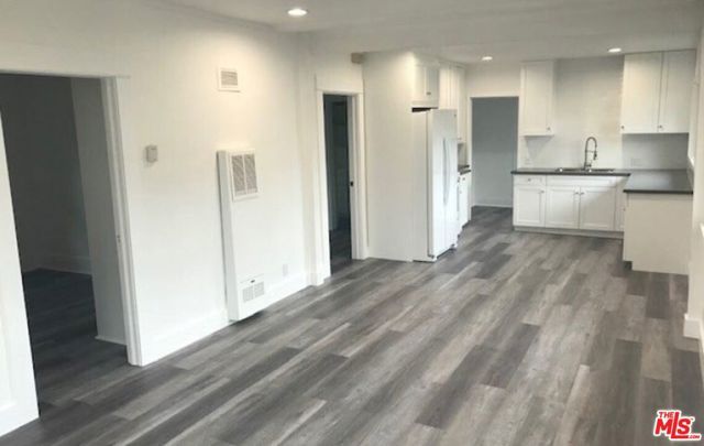 2440 Chelsea Place, Santa Monica, CA 90404