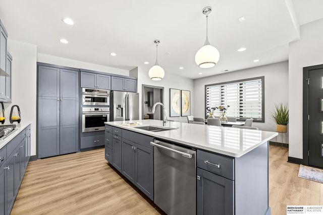 17508 Marinda Plaza, Omaha, NE 68130