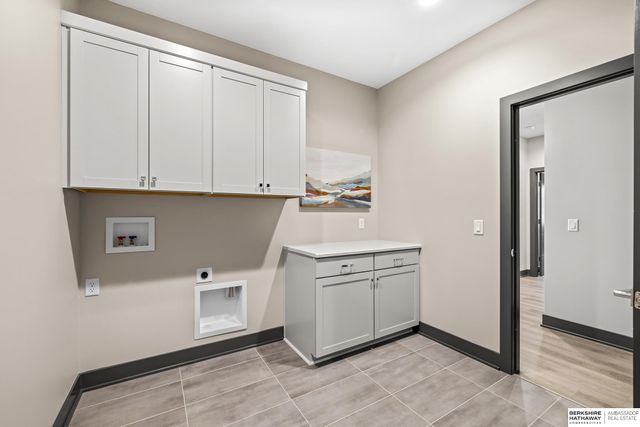 17508 Marinda Plaza, Omaha, NE 68130