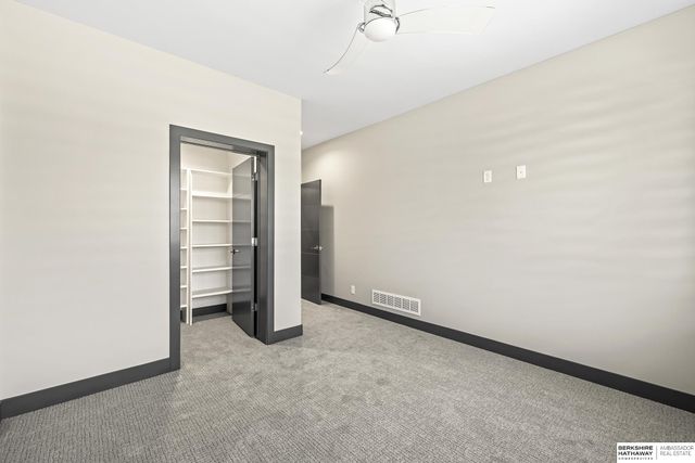 17508 Marinda Plaza, Omaha, NE 68130