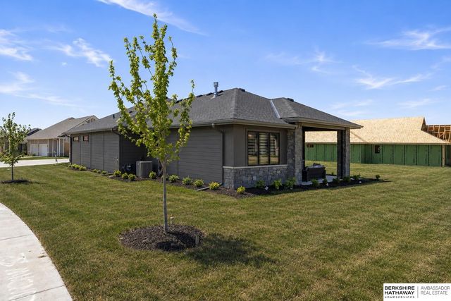 17508 Marinda Plaza, Omaha, NE 68130
