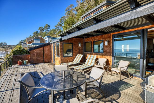 10 Potbelly Beach Road, Aptos, CA 95003