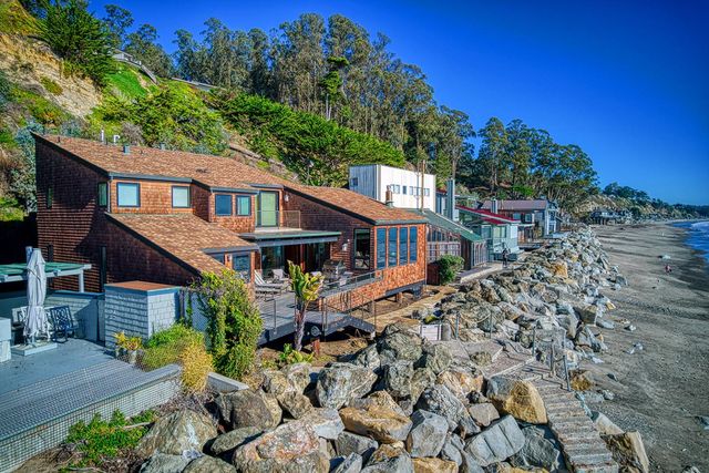 10 Potbelly Beach Road, Aptos, CA 95003