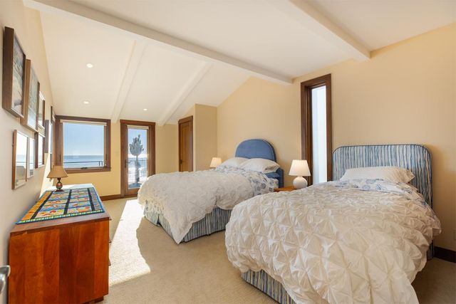 10 Potbelly Beach Road, Aptos, CA 95003
