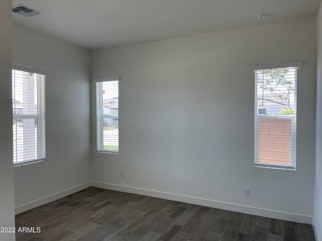 17250 W EDINBURG Street, Surprise, AZ 85388