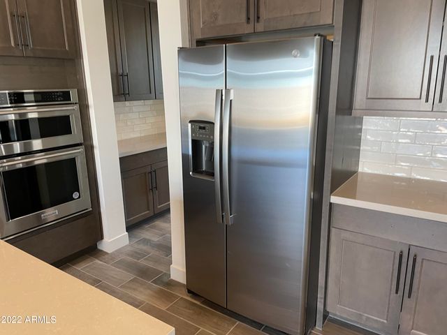 17250 W EDINBURG Street, Surprise, AZ 85388