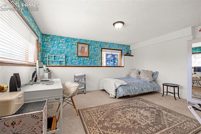 6992 Oak Valley Drive, Colorado Springs, CO 80919