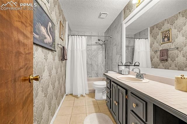 6992 Oak Valley Drive, Colorado Springs, CO 80919