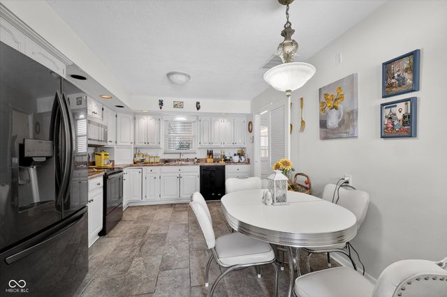 4435 Chatham Place, Indianapolis, IN 46226