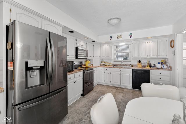 4435 Chatham Place, Indianapolis, IN 46226