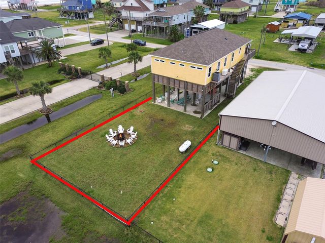 858 S East Road, Crystal Beach, TX 77650
