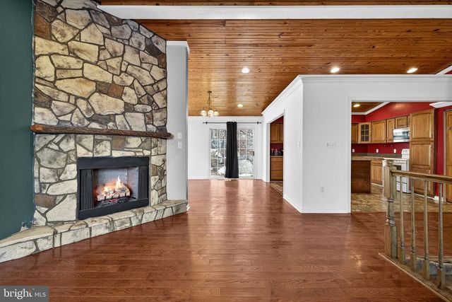 1194 VALLEY VIEW RD, Harpers Ferry, WV 25425