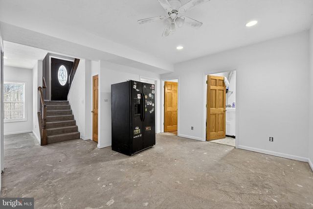 1194 VALLEY VIEW RD, Harpers Ferry, WV 25425