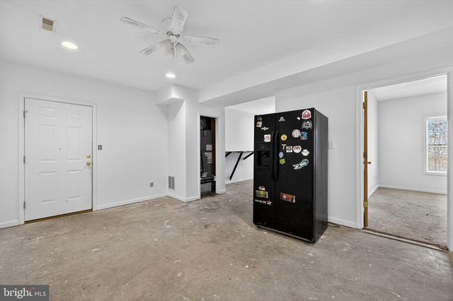 1194 VALLEY VIEW RD, Harpers Ferry, WV 25425