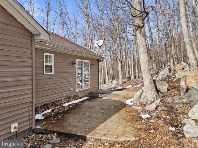 1194 VALLEY VIEW RD, Harpers Ferry, WV 25425