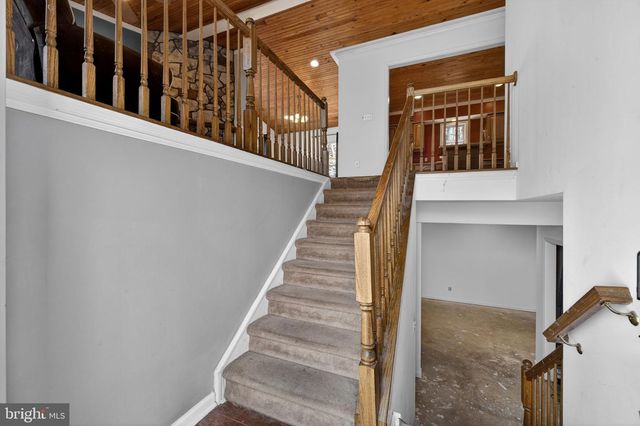 1194 VALLEY VIEW RD, Harpers Ferry, WV 25425