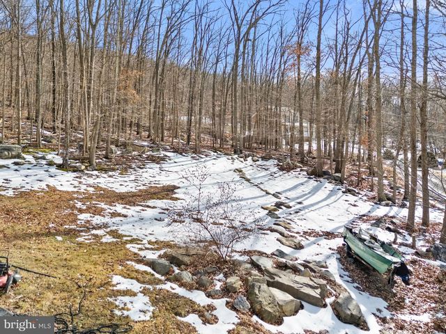 1194 VALLEY VIEW RD, Harpers Ferry, WV 25425