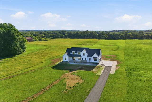 4184 Armstrong Rd, Springfield, TN 37172