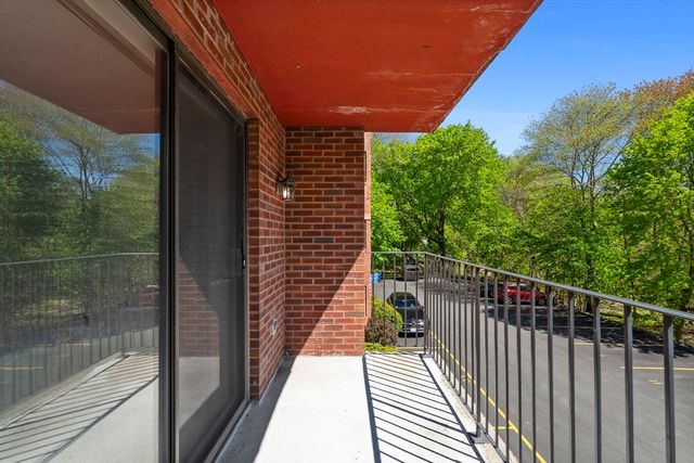 16 Winter Street 23C, Waltham, MA 02451