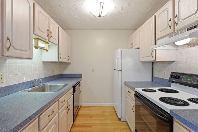 16 Winter Street 23C, Waltham, MA 02451