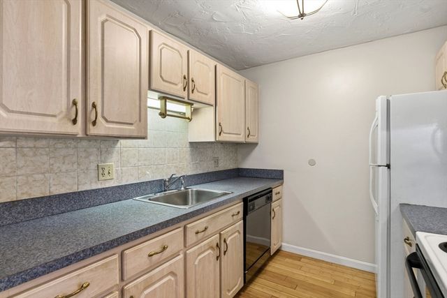 16 Winter Street 23C, Waltham, MA 02451