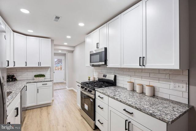 3611 CHESTNUT AVE, Baltimore, MD 21211