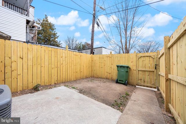 3611 CHESTNUT AVE, Baltimore, MD 21211