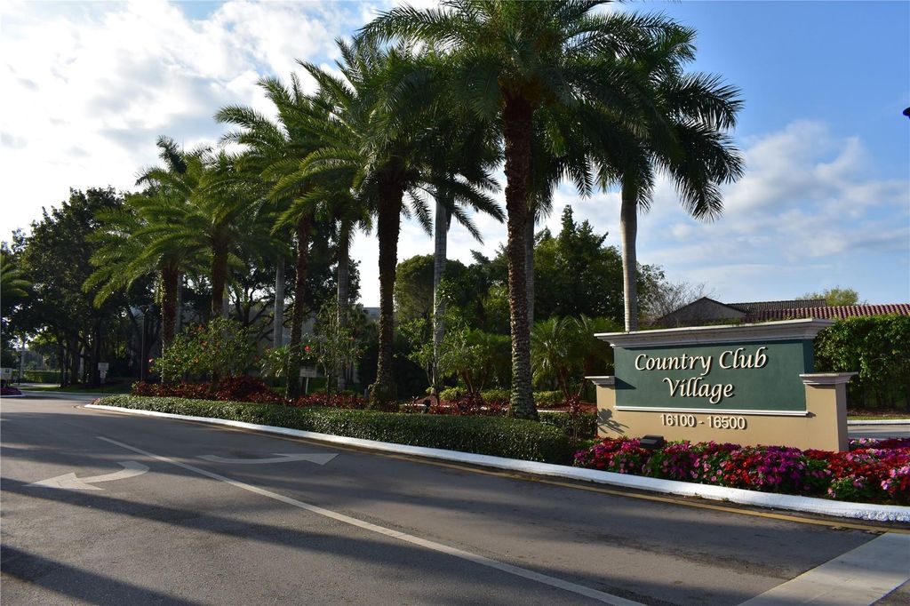 16475 Golf Club Rd 313, Weston, FL 33326