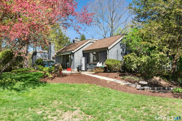 486 Heritage Village A, Southbury, CT 06488