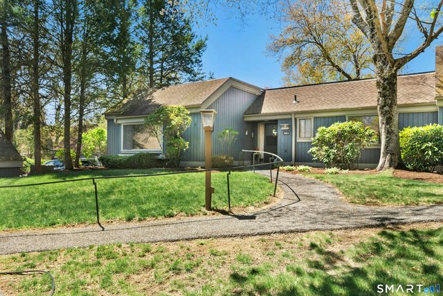 486 Heritage Village A, Southbury, CT 06488