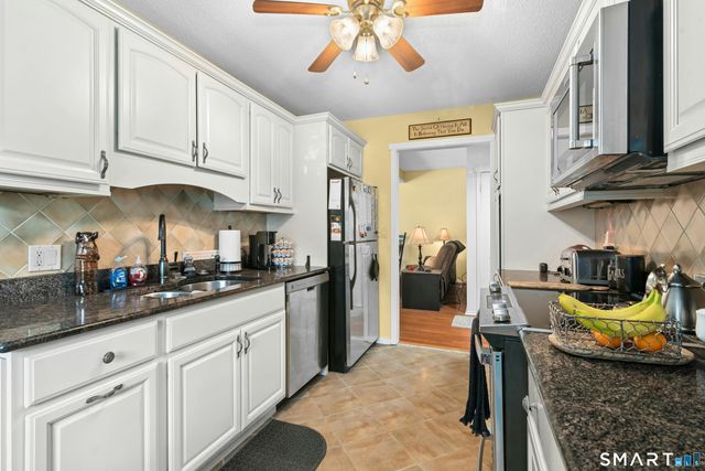 486 Heritage Village A, Southbury, CT 06488