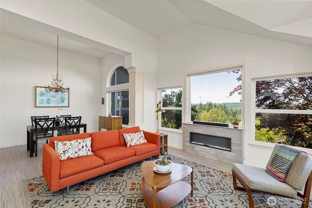 184 Dogleg Lane, Port Ludlow, WA 98365