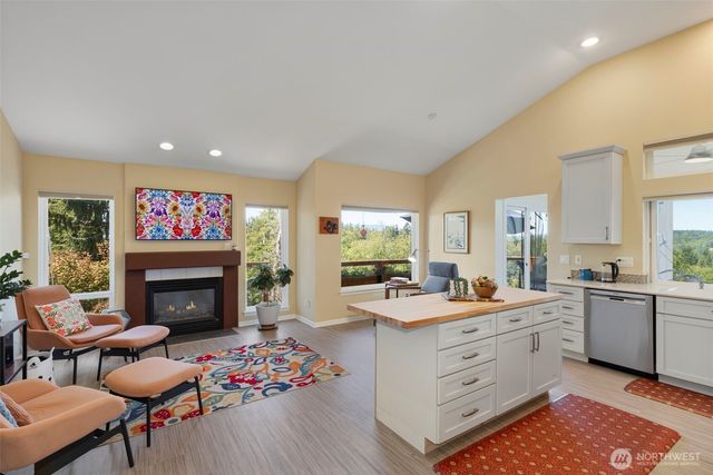 184 Dogleg Lane, Port Ludlow, WA 98365