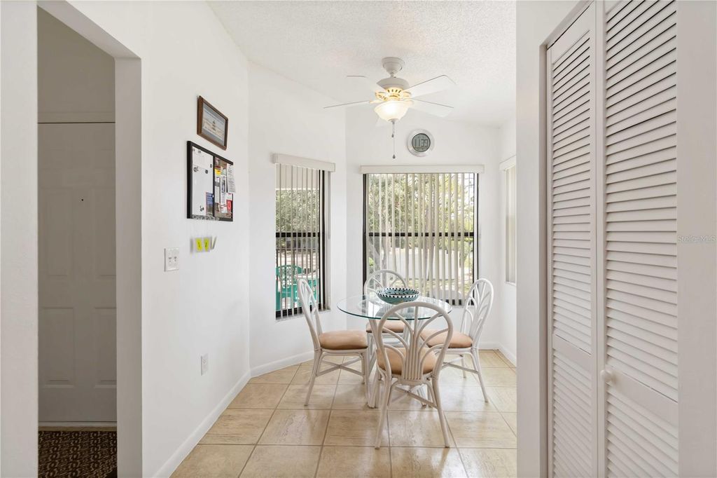 Image 15 of property listing at 4620 47TH AVENUE W 201, Bradenton, FL 34210