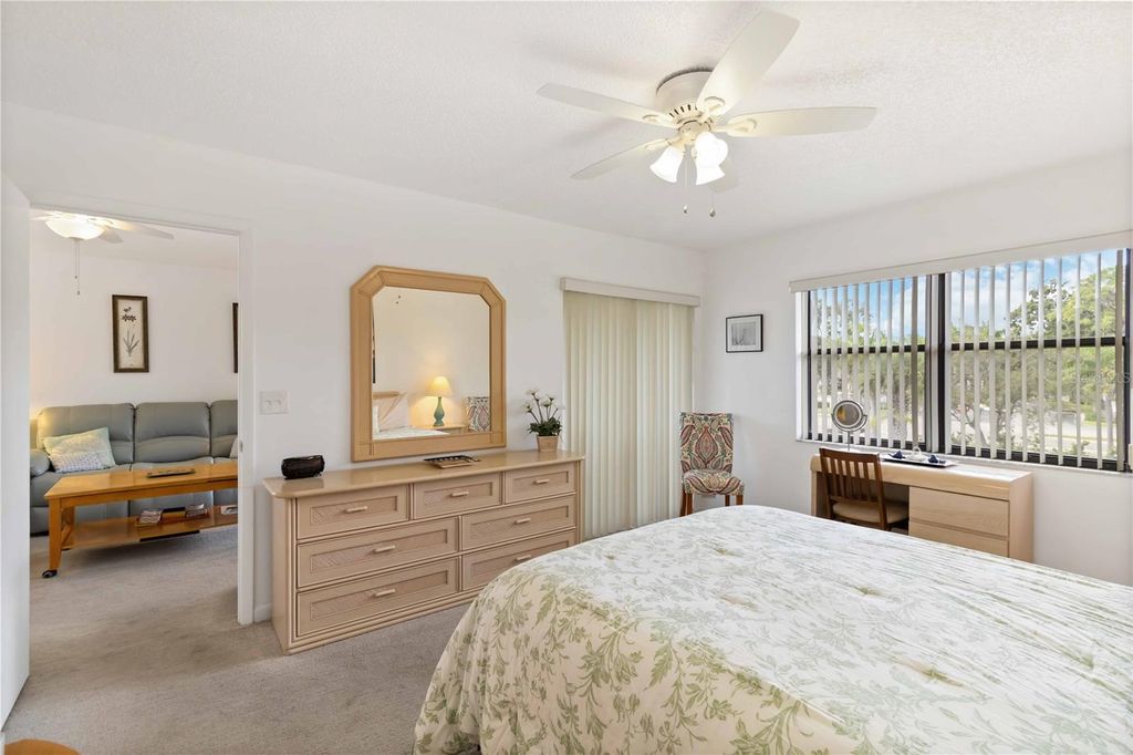 Image 30 of property listing at 4620 47TH AVENUE W 201, Bradenton, FL 34210