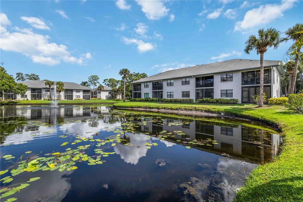 Image 42 of property listing at 4620 47TH AVENUE W 201, Bradenton, FL 34210