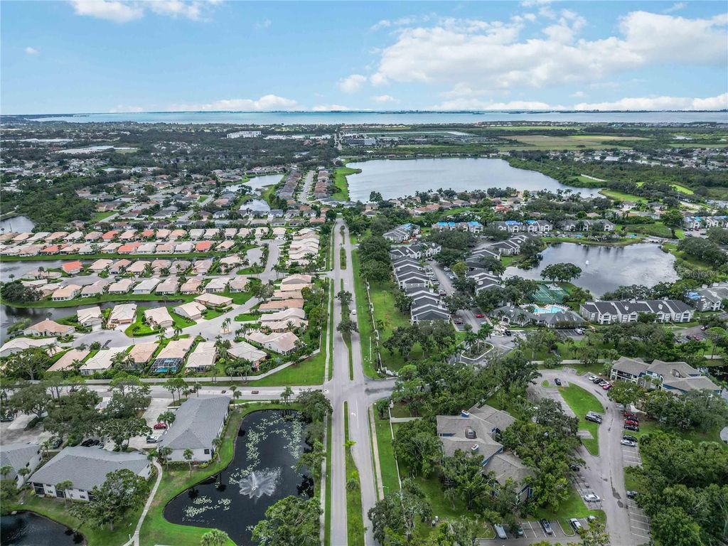 Image 52 of property listing at 4620 47TH AVENUE W 201, Bradenton, FL 34210