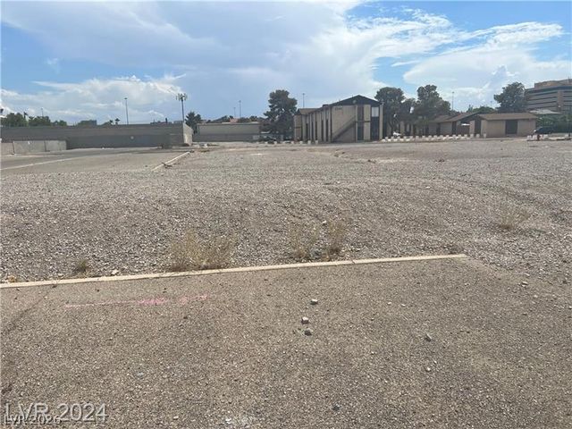 2201 Dunkee Way, Las Vegas, NV 89106