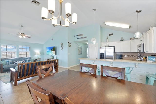 403 Chloes Way, Port Aransas, TX 78373