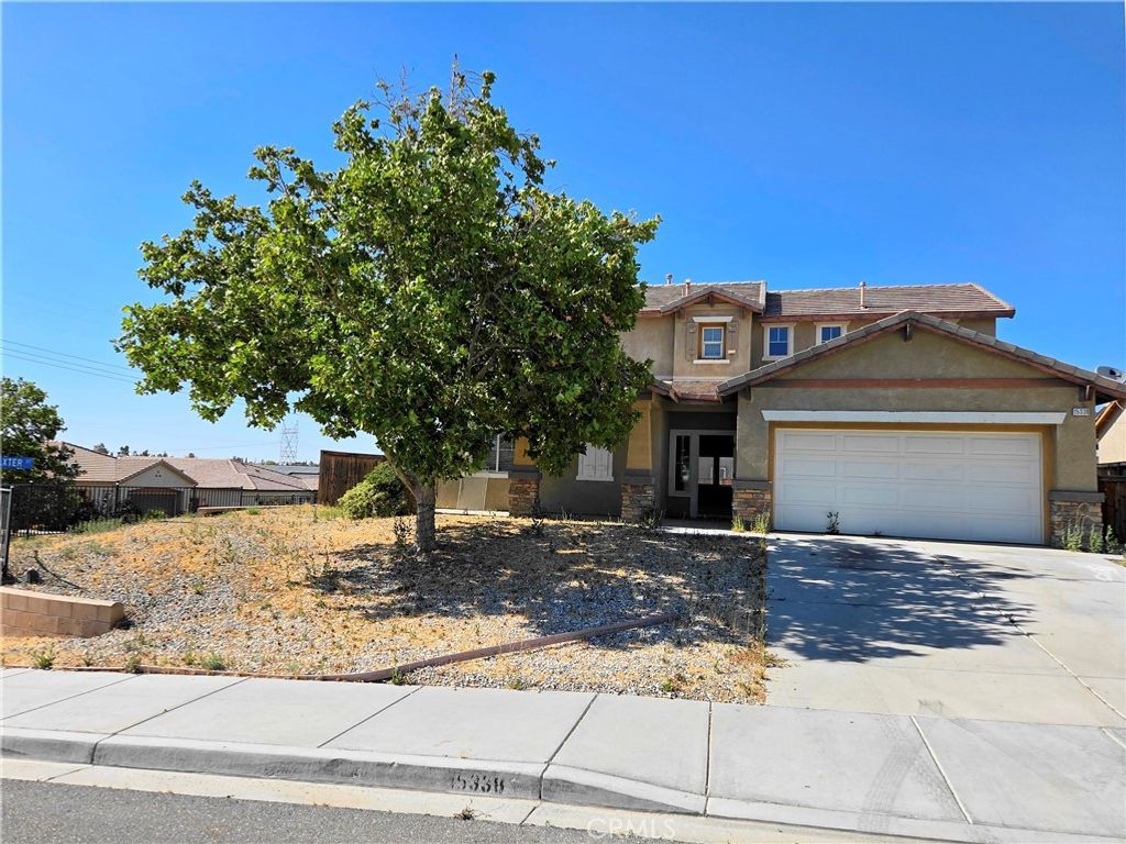 Image 1 of property listing at 15338 Baxter Street, Victorville, CA 92394