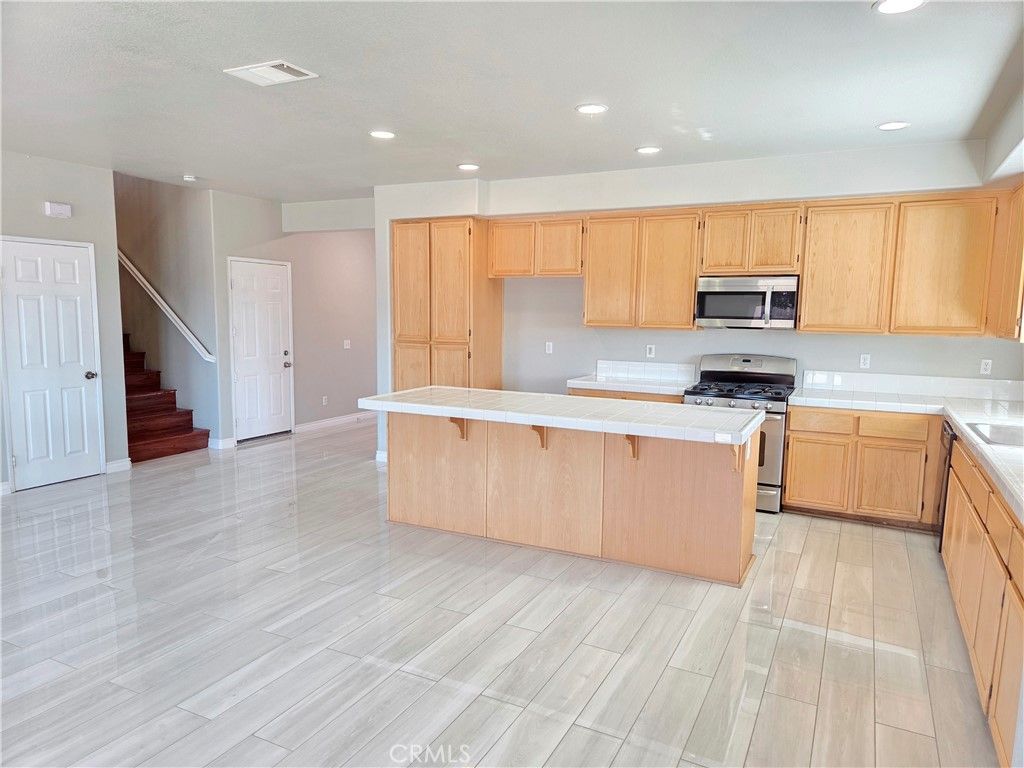 Image 16 of property listing at 15338 Baxter Street, Victorville, CA 92394