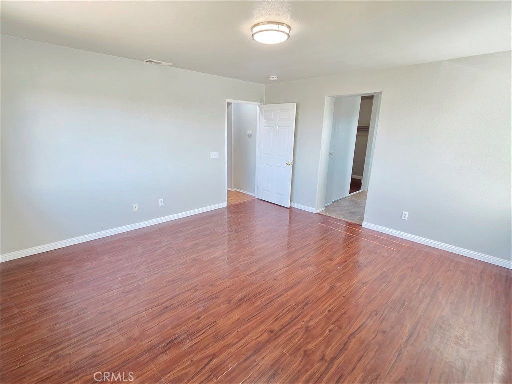 Image 28 of property listing at 15338 Baxter Street, Victorville, CA 92394