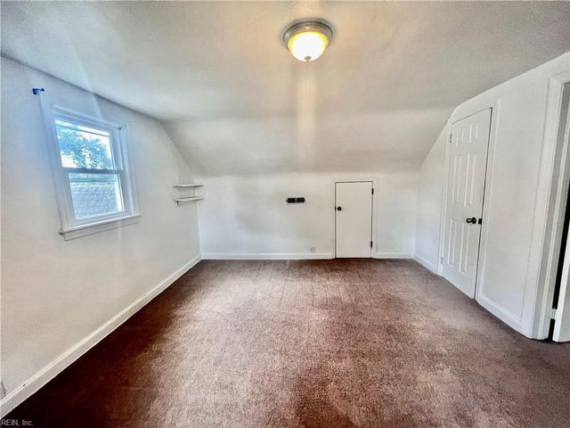 8121 Old Ocean View RD, Norfolk, VA 23518