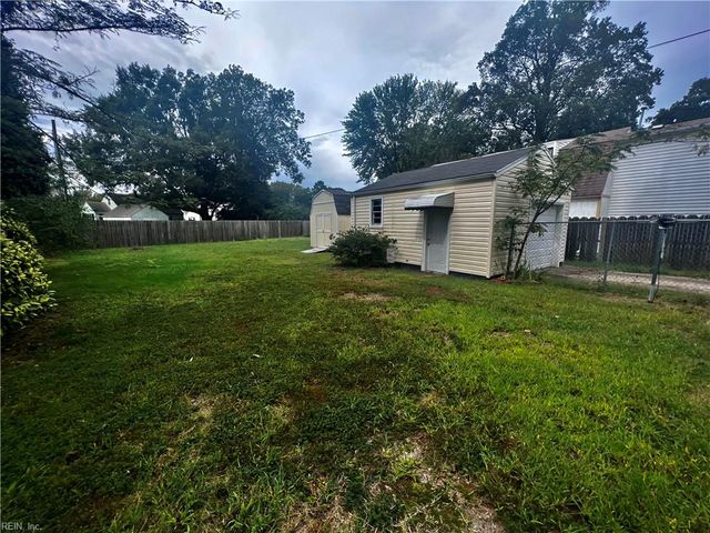 8121 Old Ocean View RD, Norfolk, VA 23518