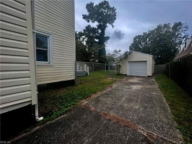 8121 Old Ocean View RD, Norfolk, VA 23518