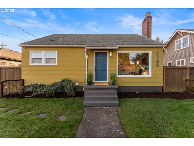 1766 Ne SARATOGA St, Portland, OR 97211